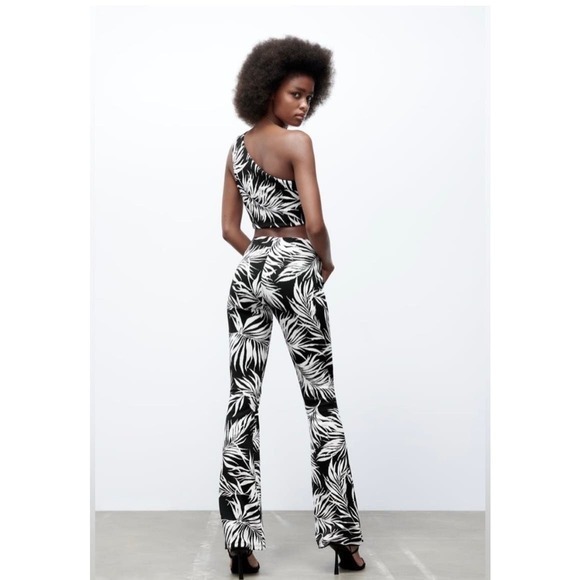 ZARA Matching Set High Waist Flare Pants and Top B&W Plam Print Jacquard Size M - Picture 3 of 13